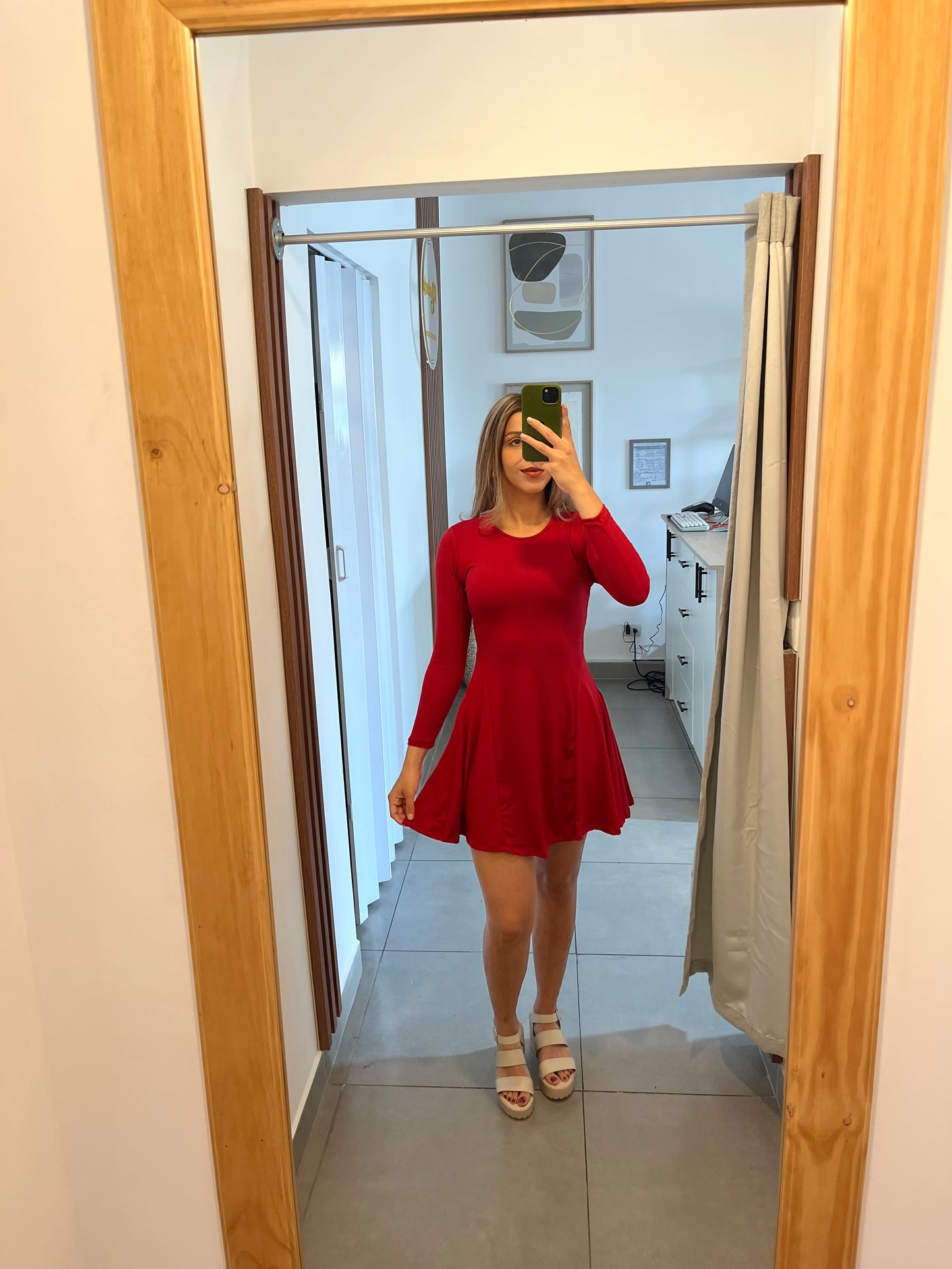 00803 Vestido Manga Larga Rojo