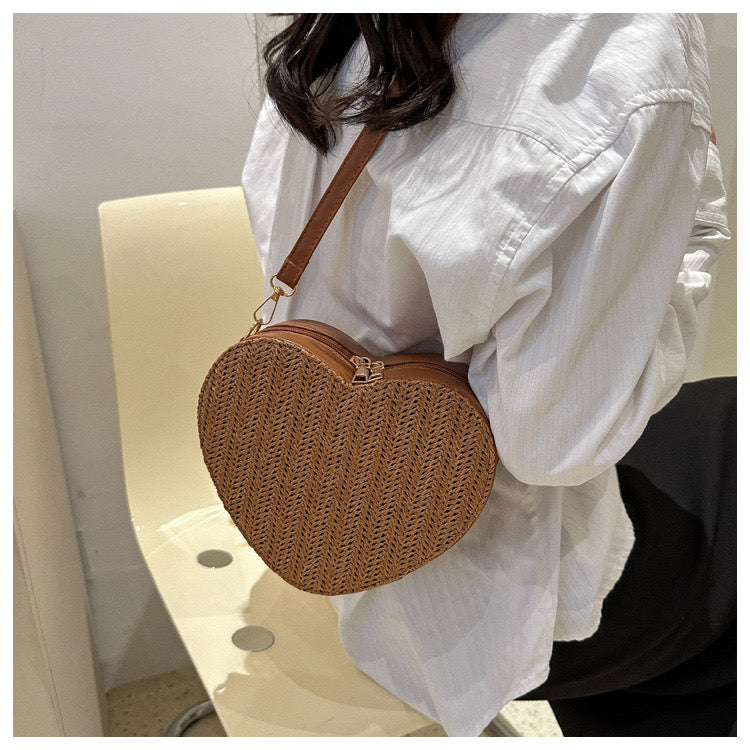 0016 Bolso Forma de Corazón