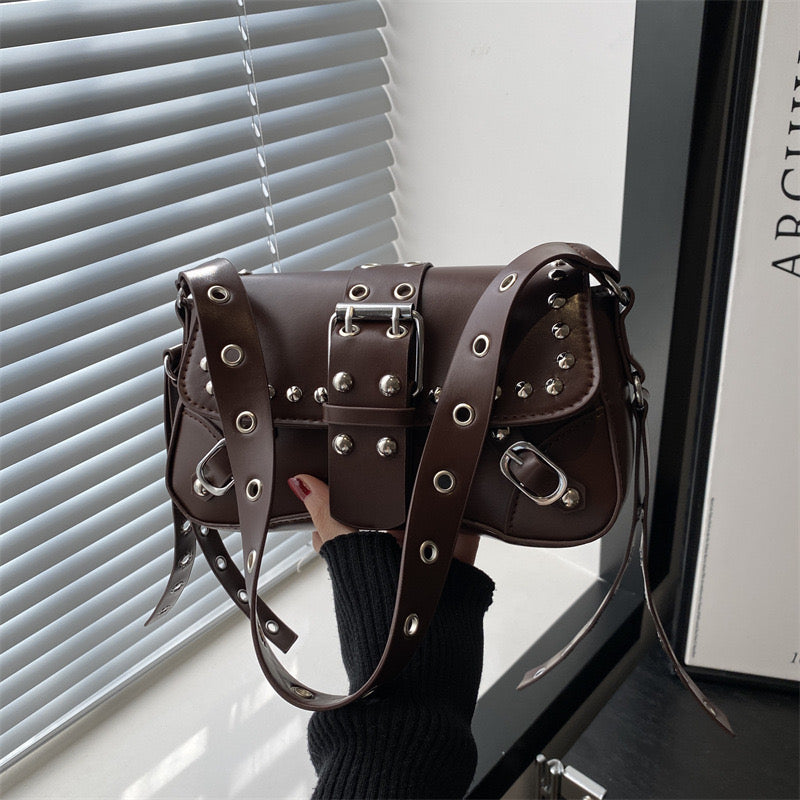 00420 Cartera Loves R