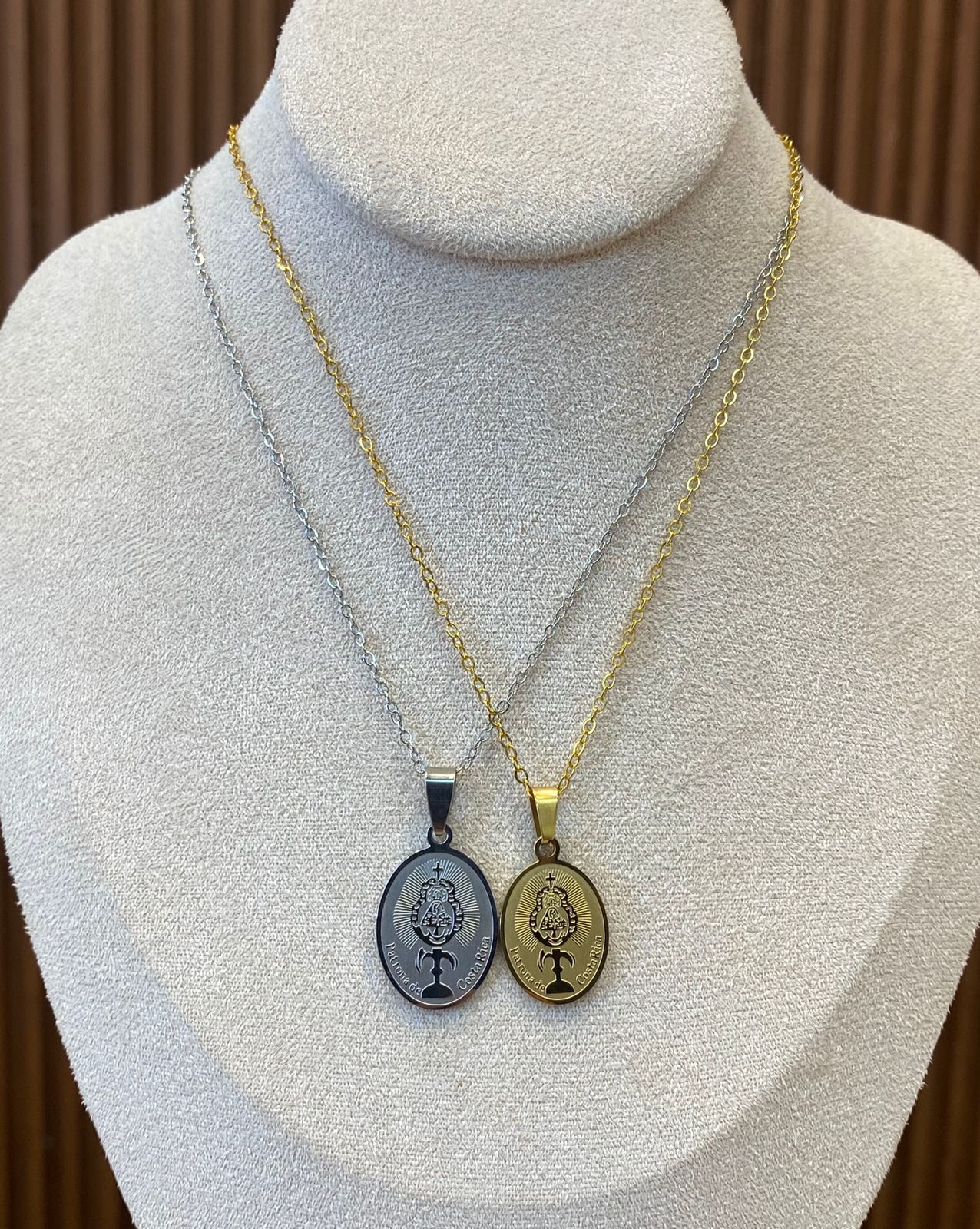 00515 Collar Religioso