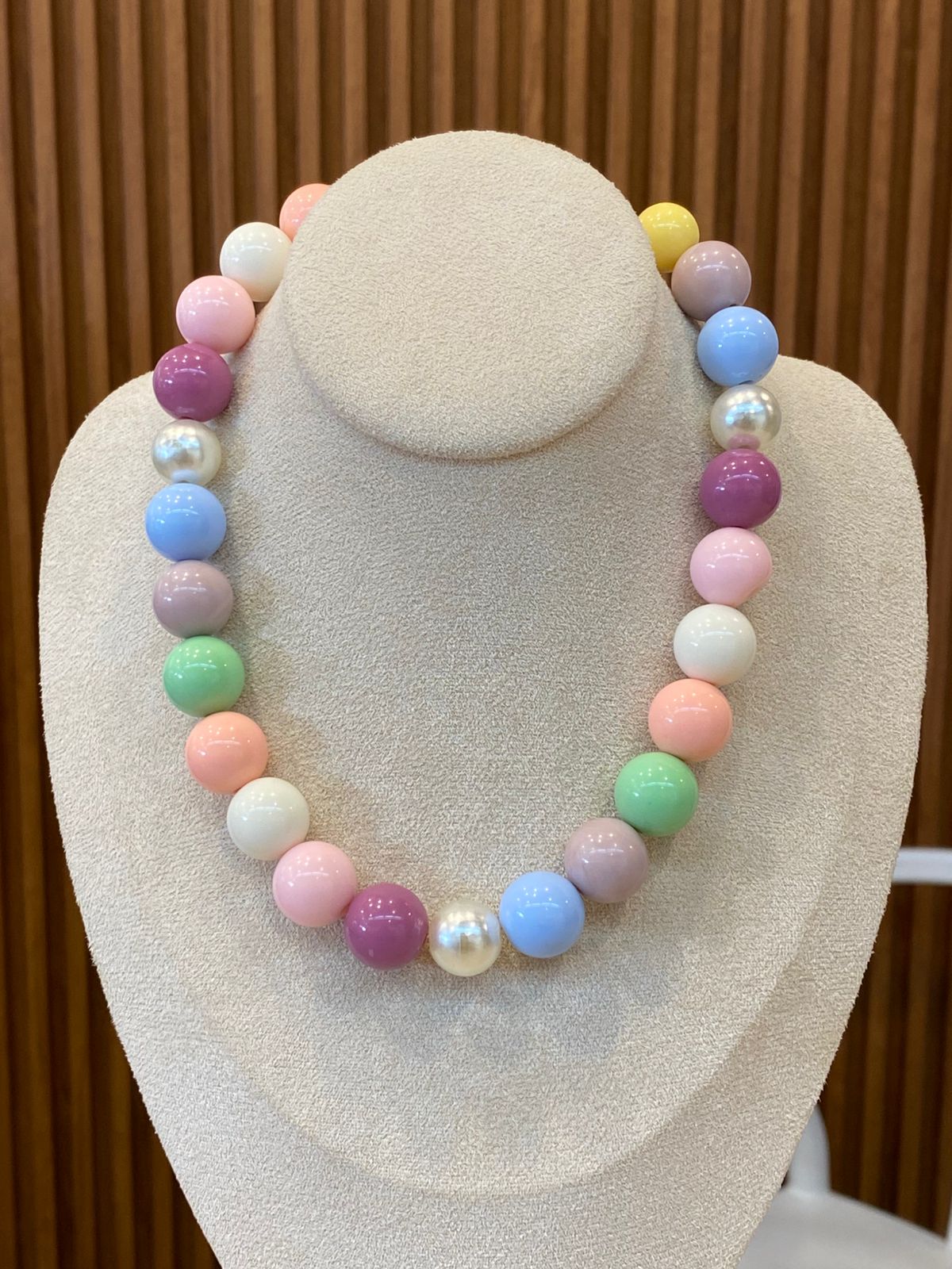 00066 Cotton Candy Necklace