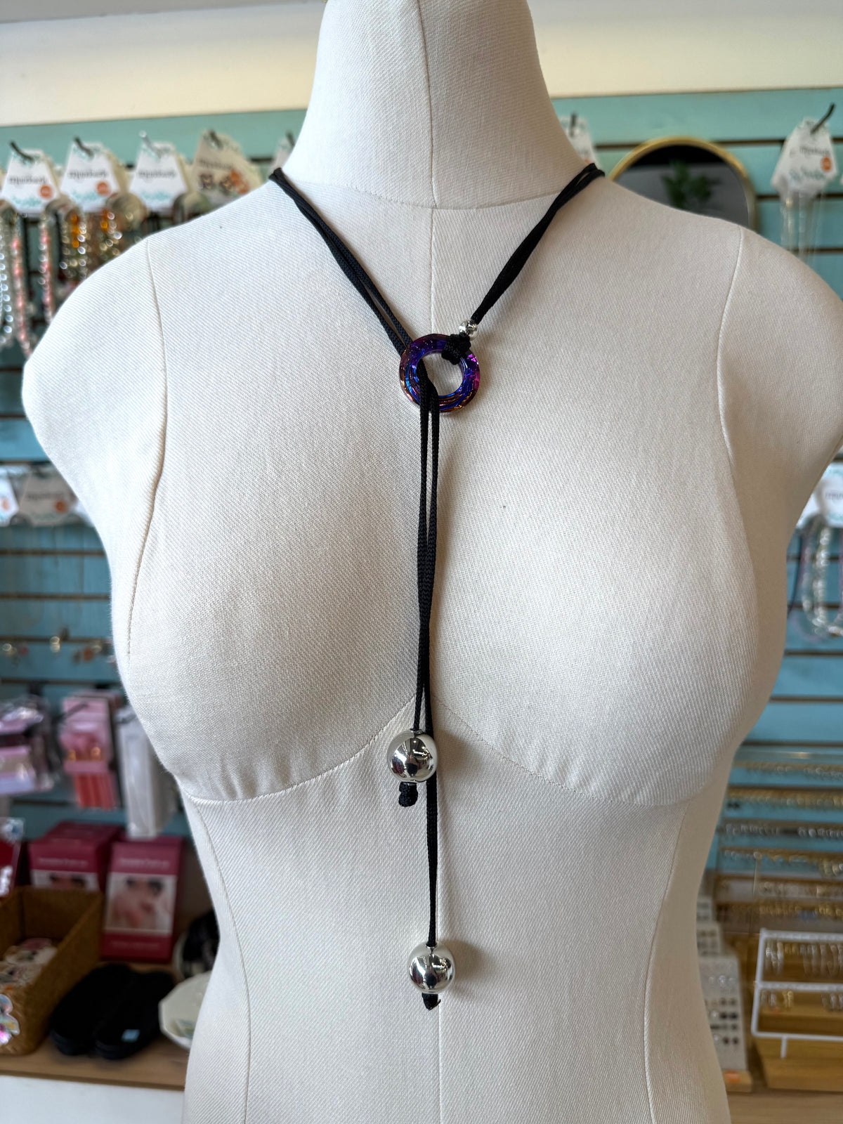 532 Collar Maya Acrílico