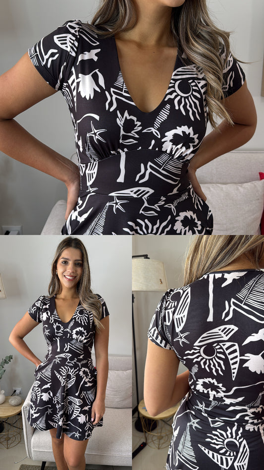 00859 Vestido Rebecca con bolsas negro estampado playa