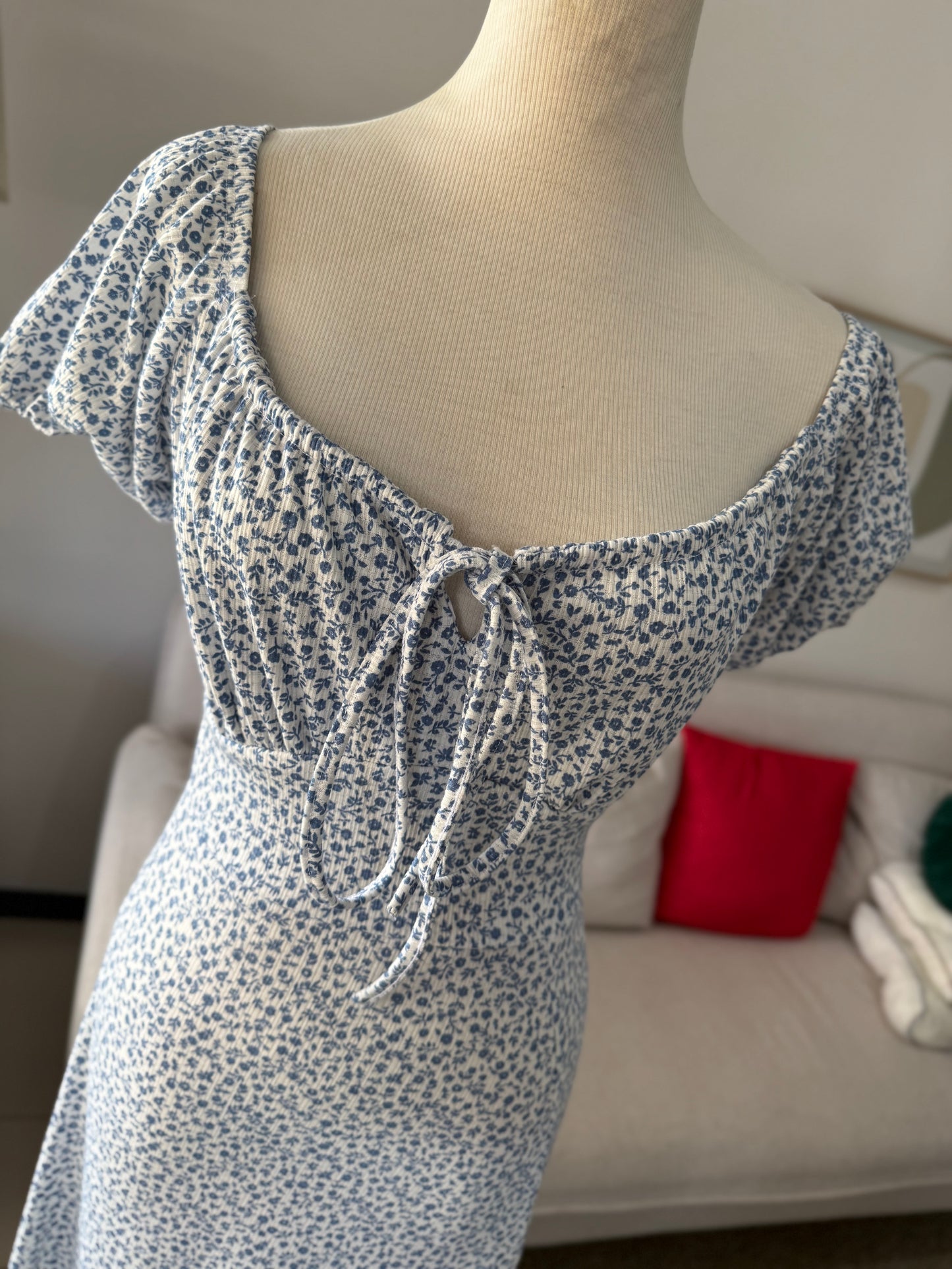 00715 Zoe Midi Dress