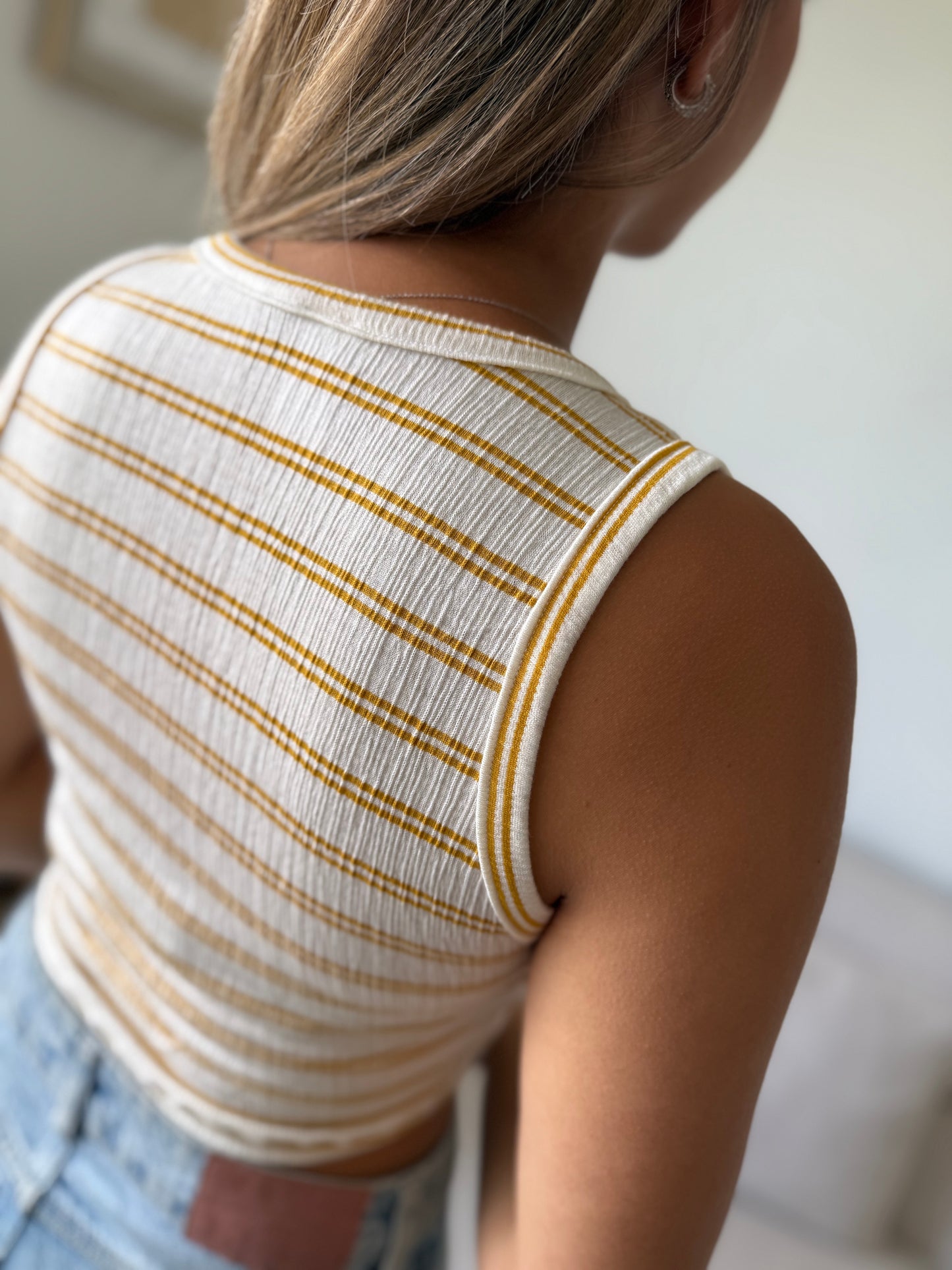 00519 Top rayas amarilla Inquieta