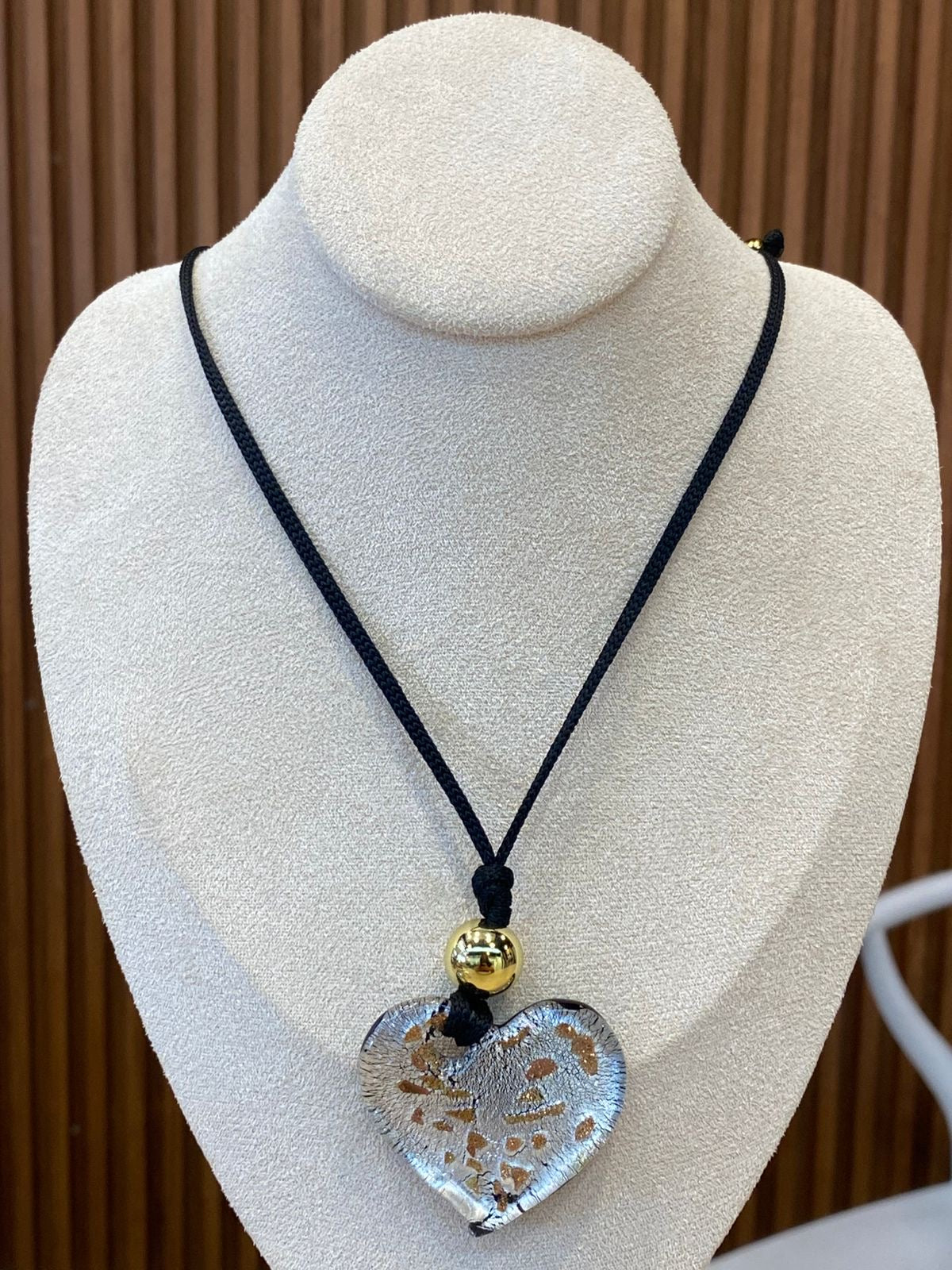 00303 Collar Murano Especial Corazón Gris