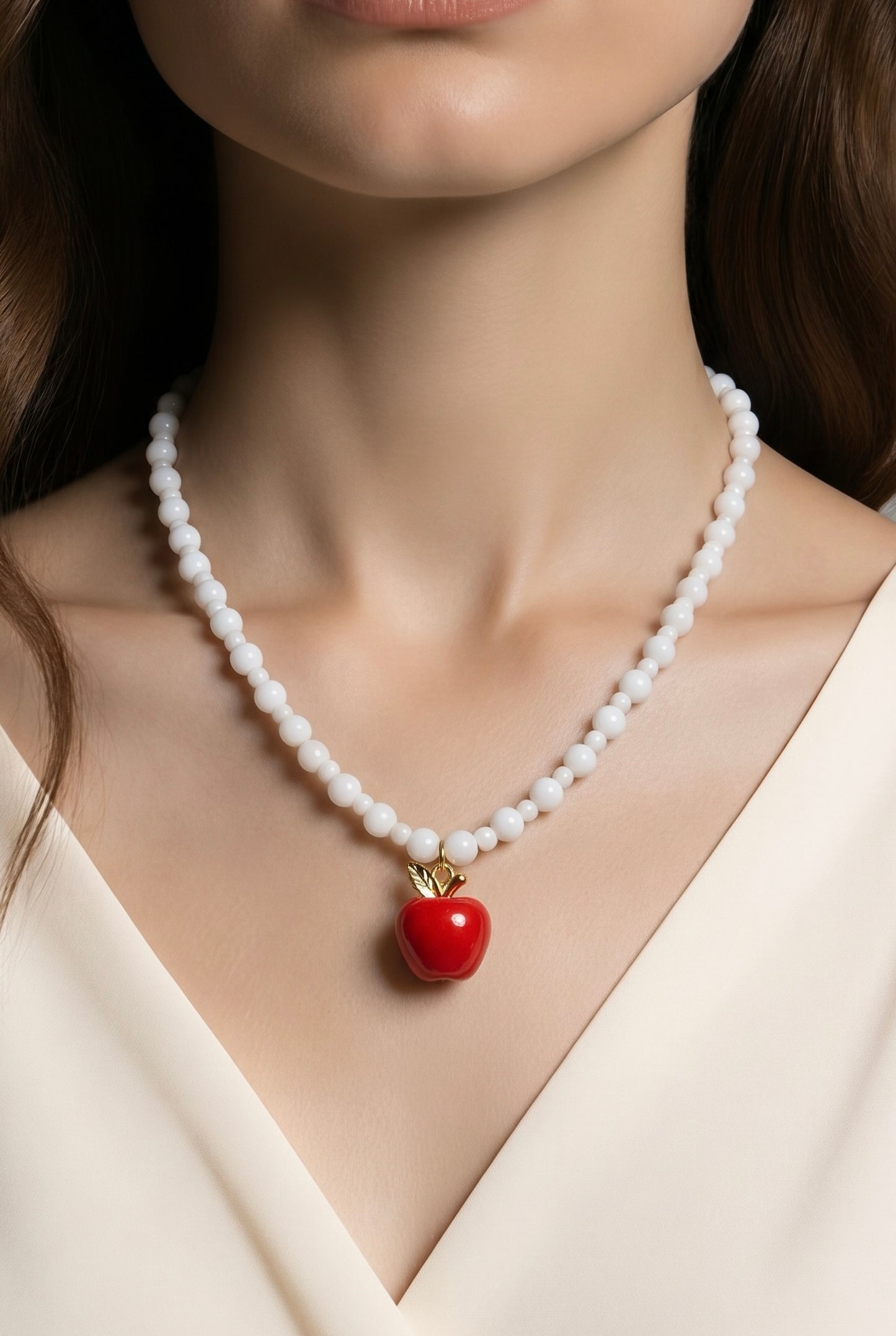 00326 Collar blanco manzana 🍎