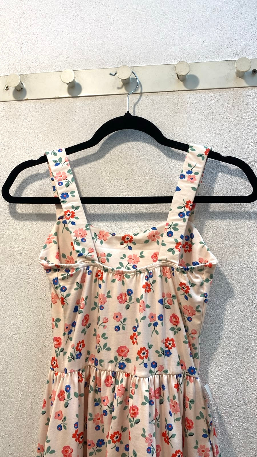 00502 Vestido Shanik floral rosa con Bolsillos