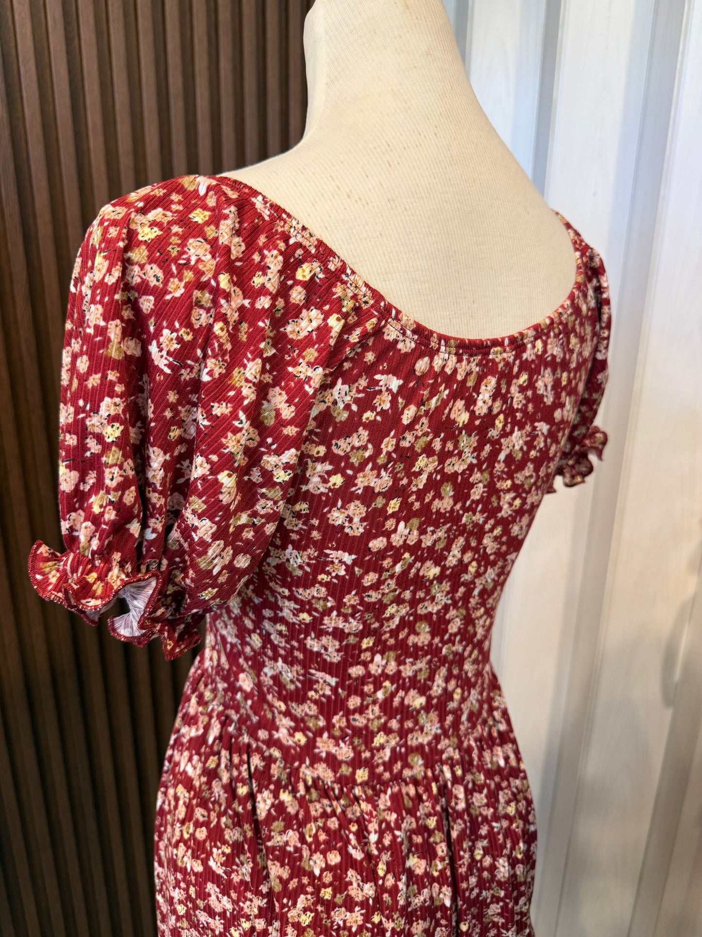 00854 Vestido Aliza Flores Rojo