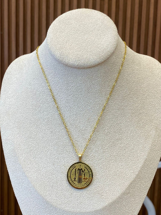 00516 Collar San Benito Dorado