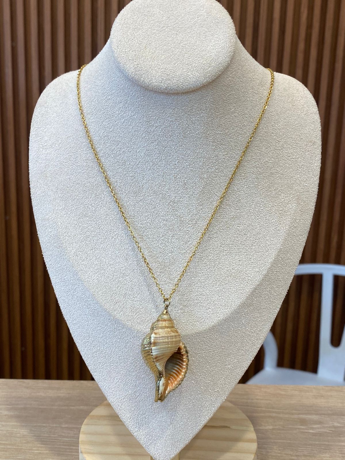 00906 Collar concha grande