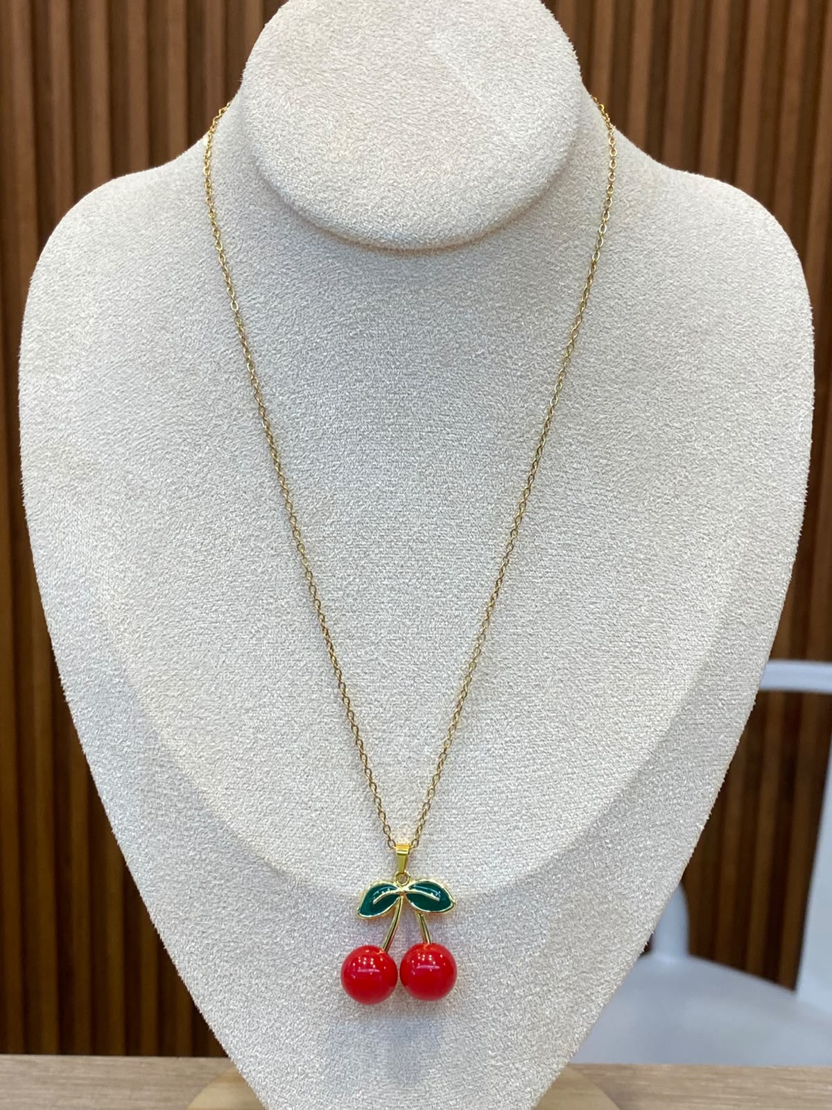 00517 Collar cereza en zamak con cadena de Acero Inoxidable