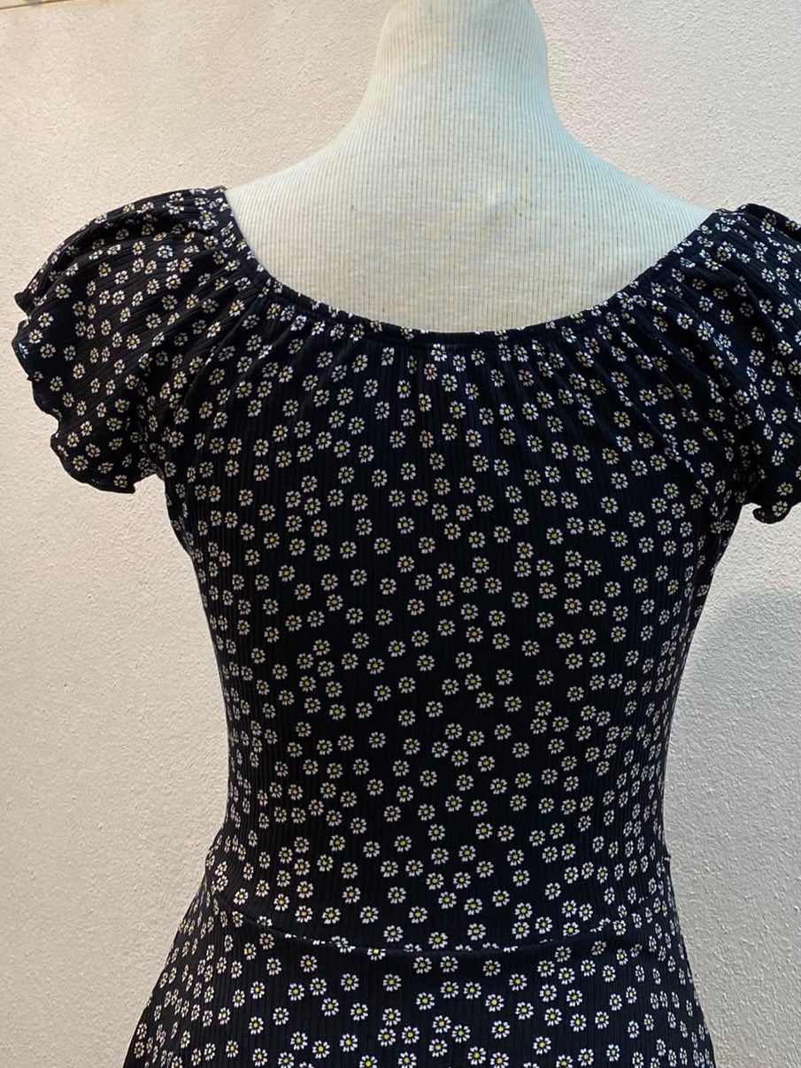 00401 Vestido Sabrina negro con flores amarillas