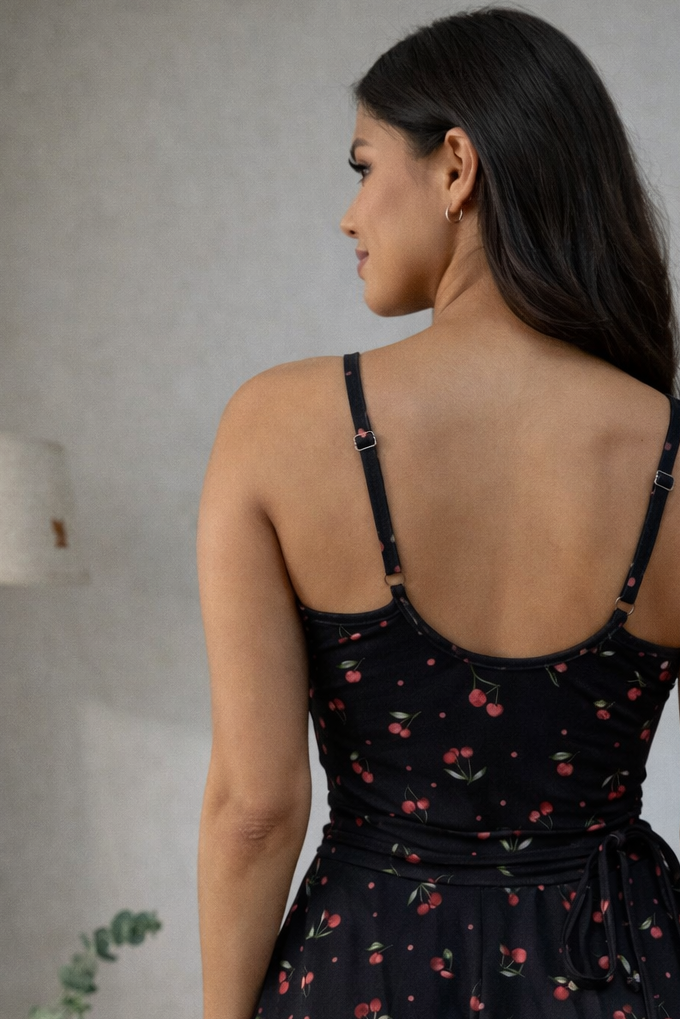 00866 Enterizo con falda y short cerezas 🍒