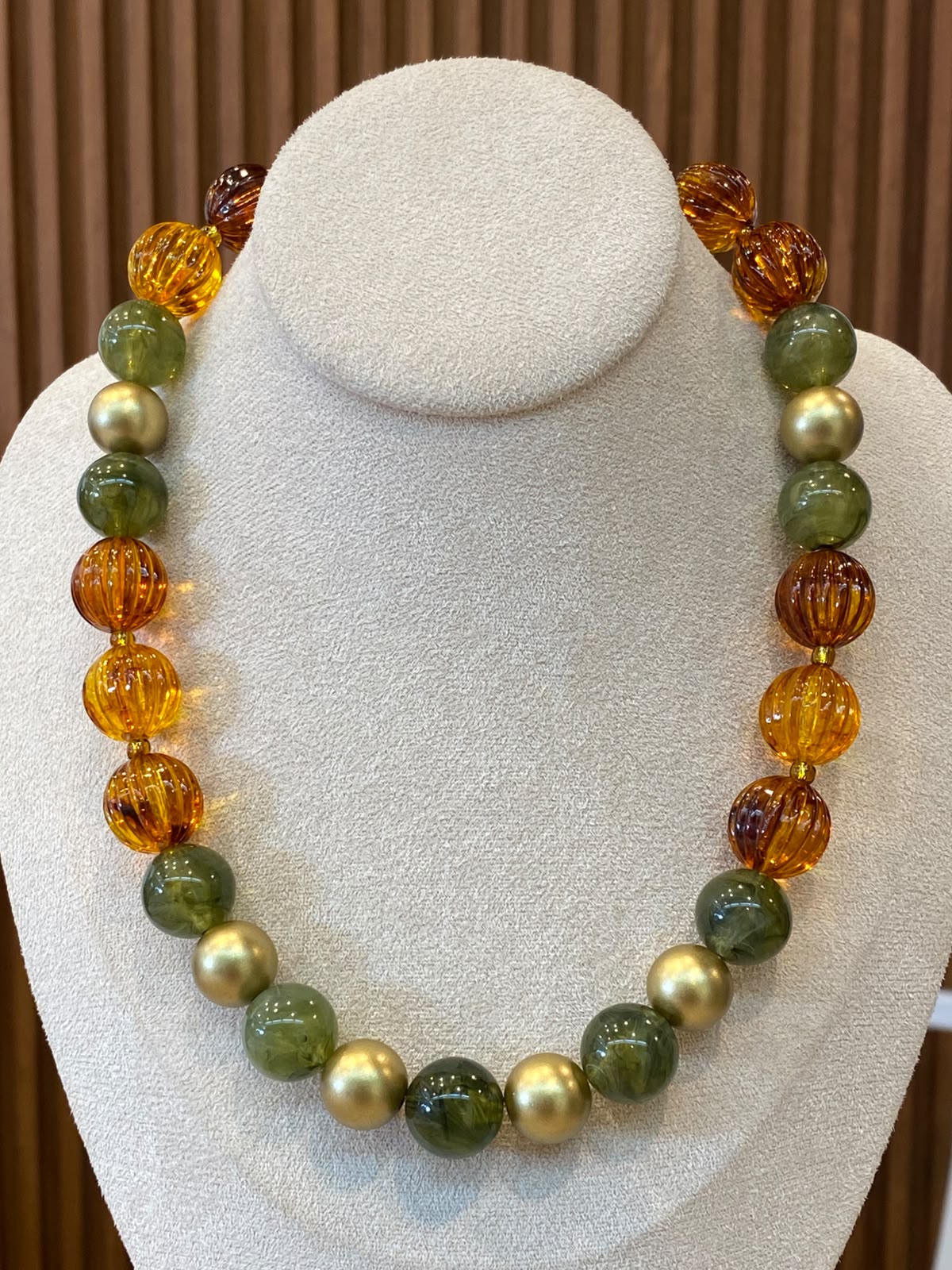 00068 Collar Verde Love