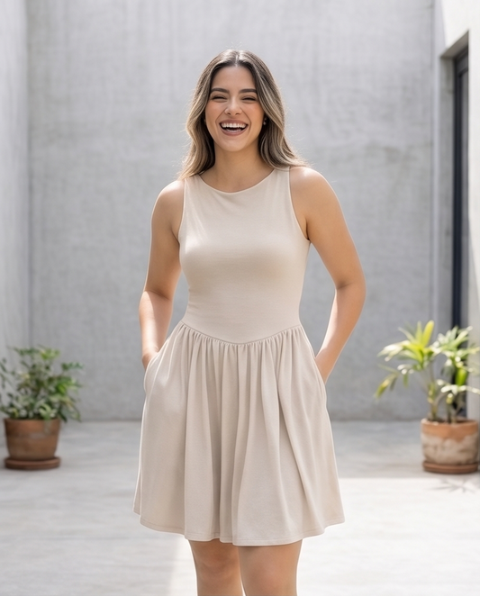 00846 Vestido Noelia con Bolsas Beige